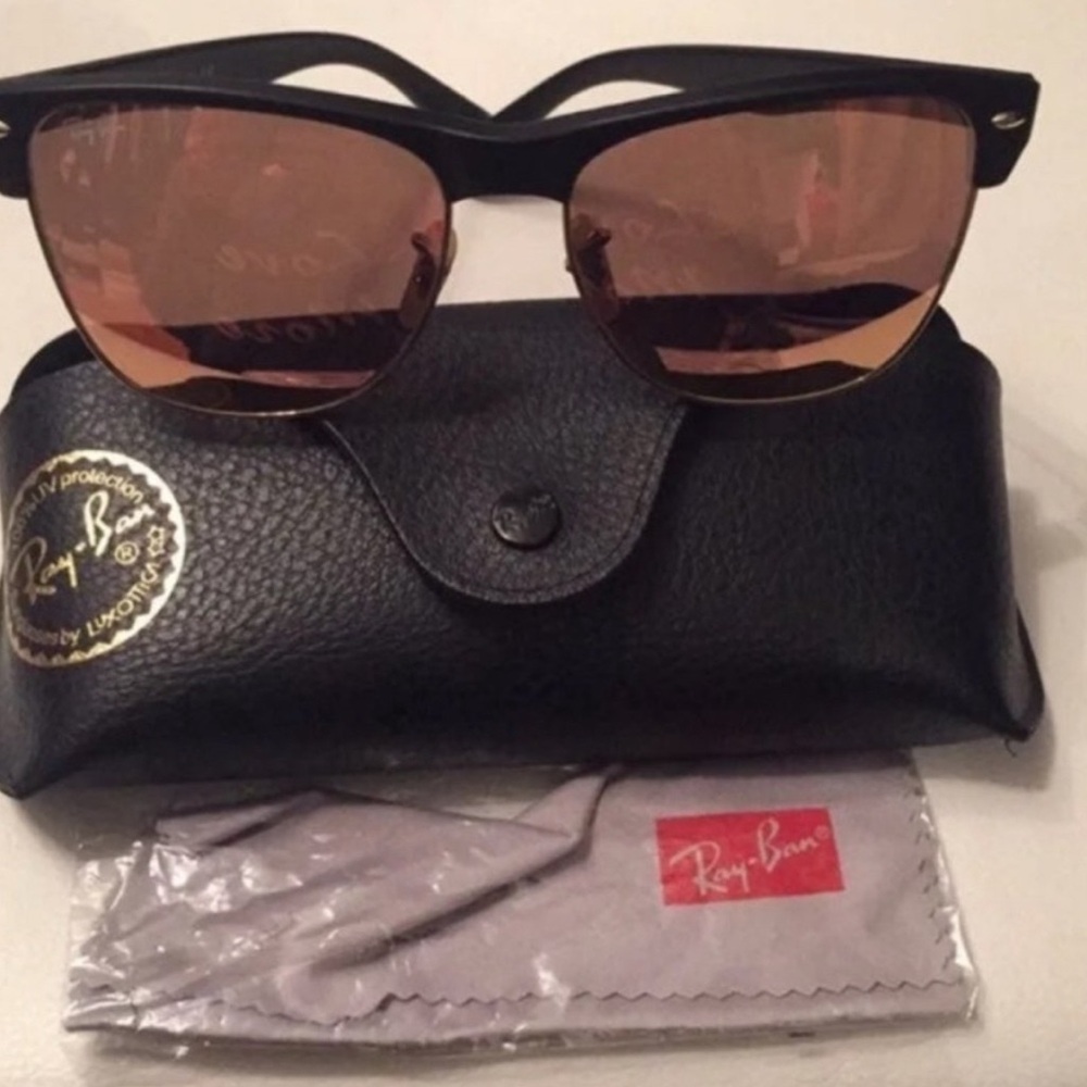 Ray-Ban Black Sunglasses 😎